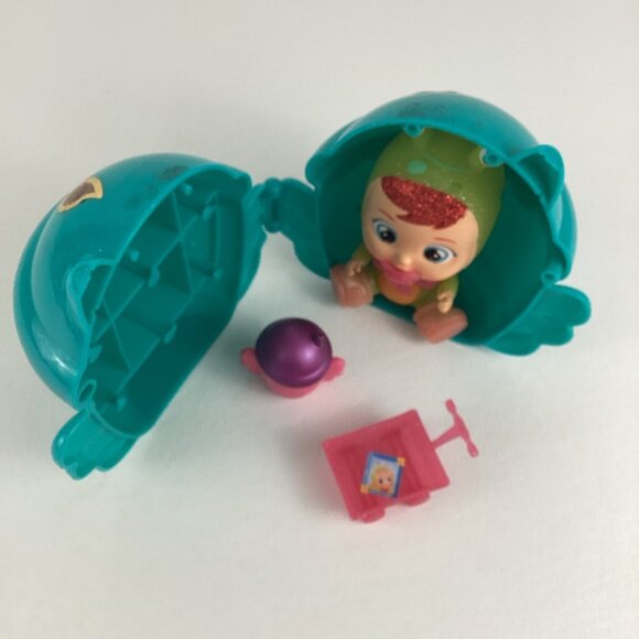 Cry Babies Magic Tears Fantasy Winged House Playset Carol Doll Capsule IMC Toys - Picture 3 of 9